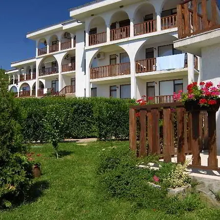 Breeze Apartment